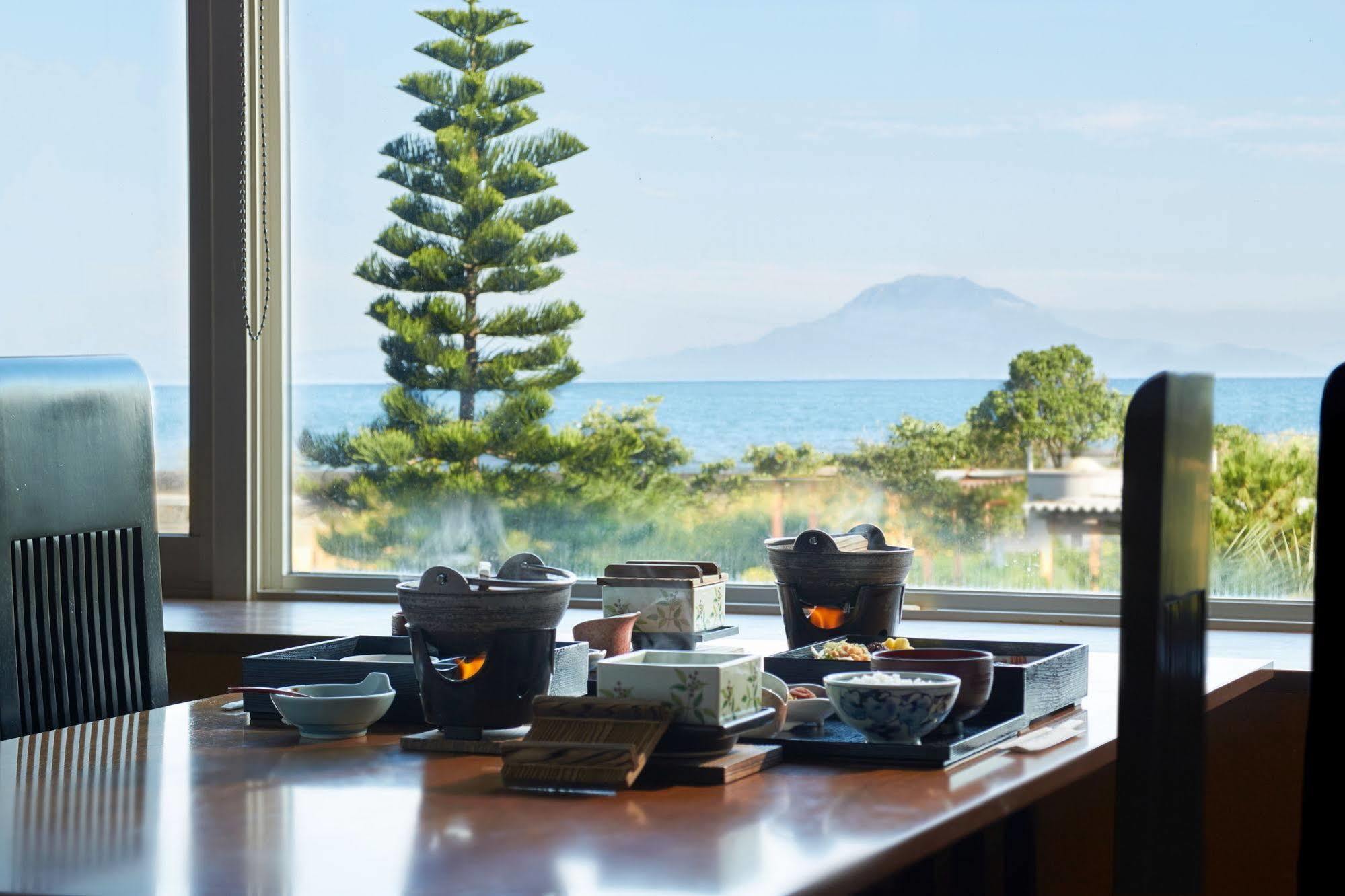 Koran No Yu Kinkouro Hotel Ibusuki Ngoại thất bức ảnh